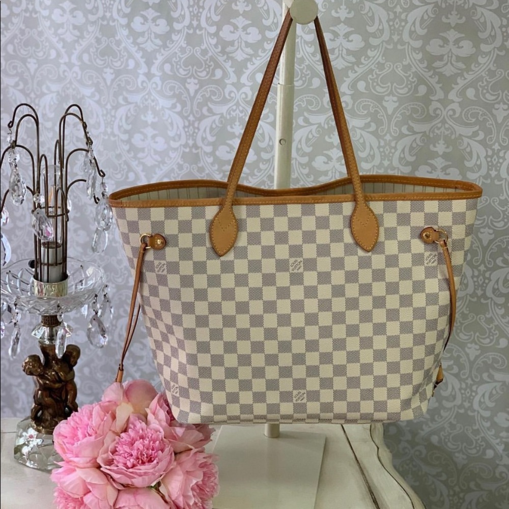 Louis Vuitton White Neverfull MM